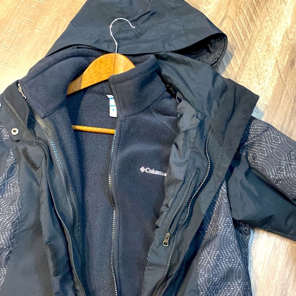 Columbia women’s size medium interchange coat - Picture 4 of 4